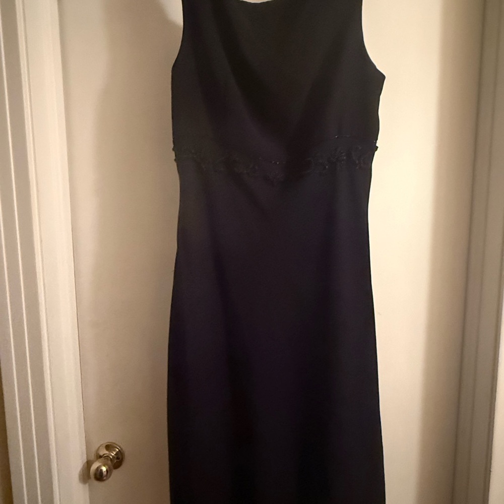 Donna Morgan Black Midi Dress